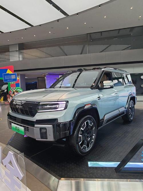 广州269比亚迪方程豹硬派越野的爆款，英菲尼迪35周年与你共成长